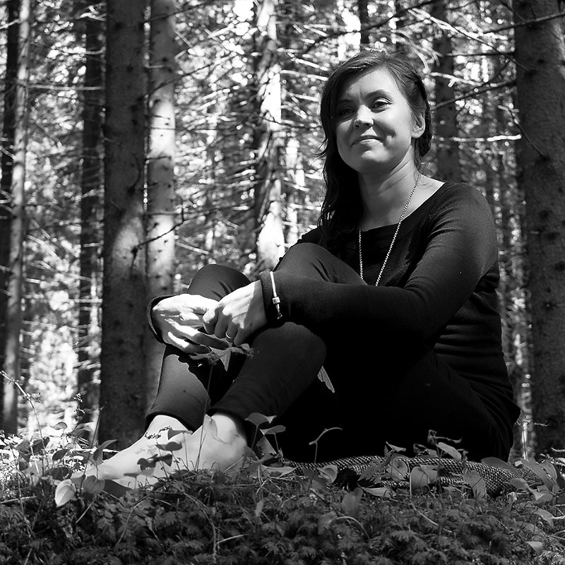 Marjo Vartiainen, Tuotemuotoilija AMK, Sisustusartesaani, Media- asistentti
